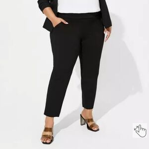 NWT AVA & VIV PLUS SIZE SKINNY ANKLE PULL ON PANT IN BLACK SIZE 3X